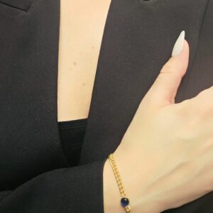 Bracelet with blue stone