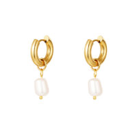 Stainless-steel-earrings-pearls-simple