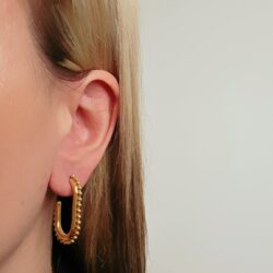 Σκουλαρίκια-gold-oval-hoop-balls