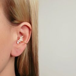 Irida-earcuff