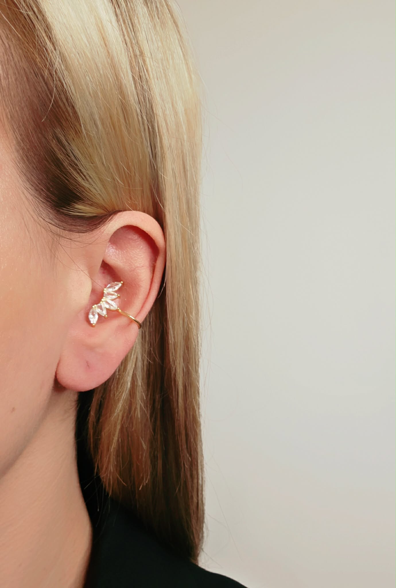 Irida-earcuff