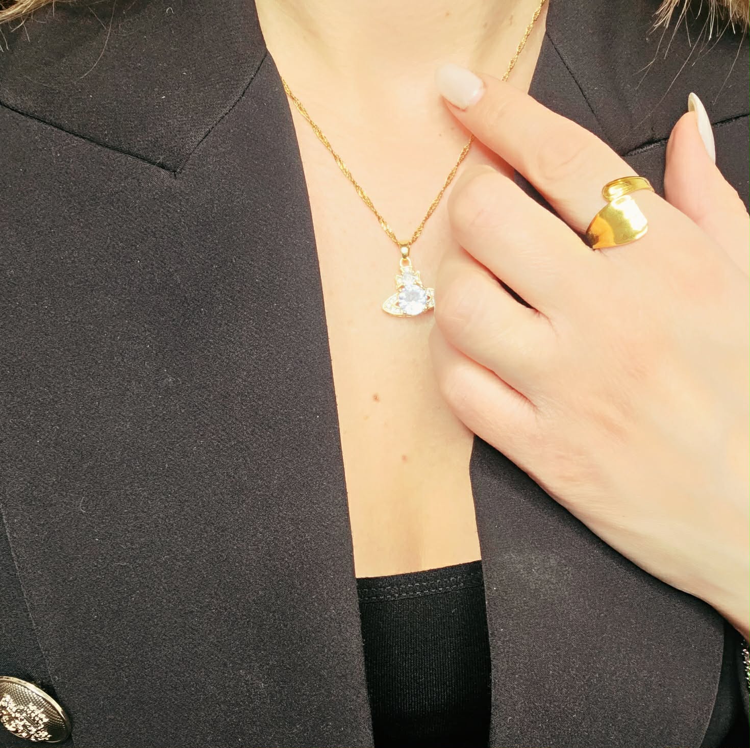 Ring Fora Gold