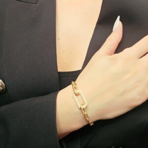 Bracelet copper linked with zircon