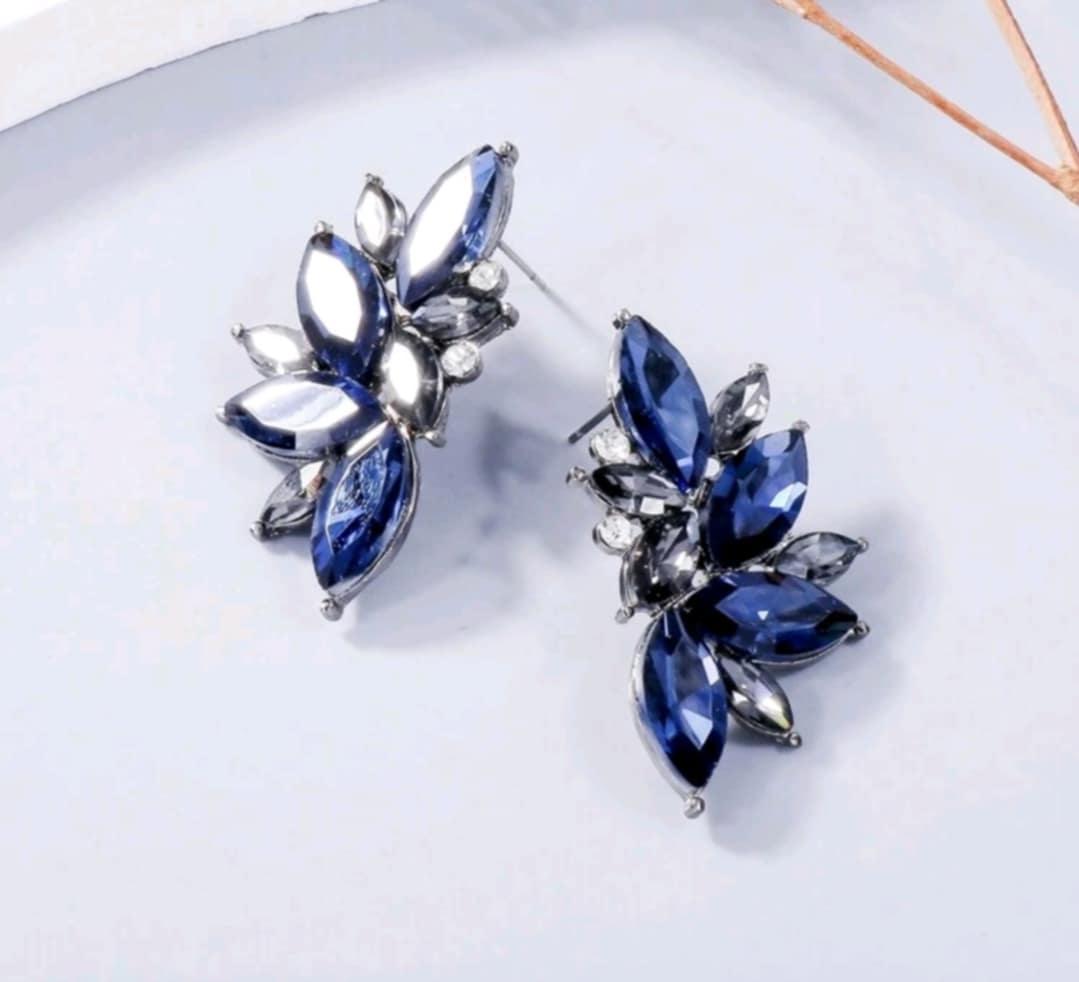 Kate-earrings Kate-earrings