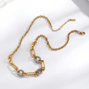 Dora-necklace