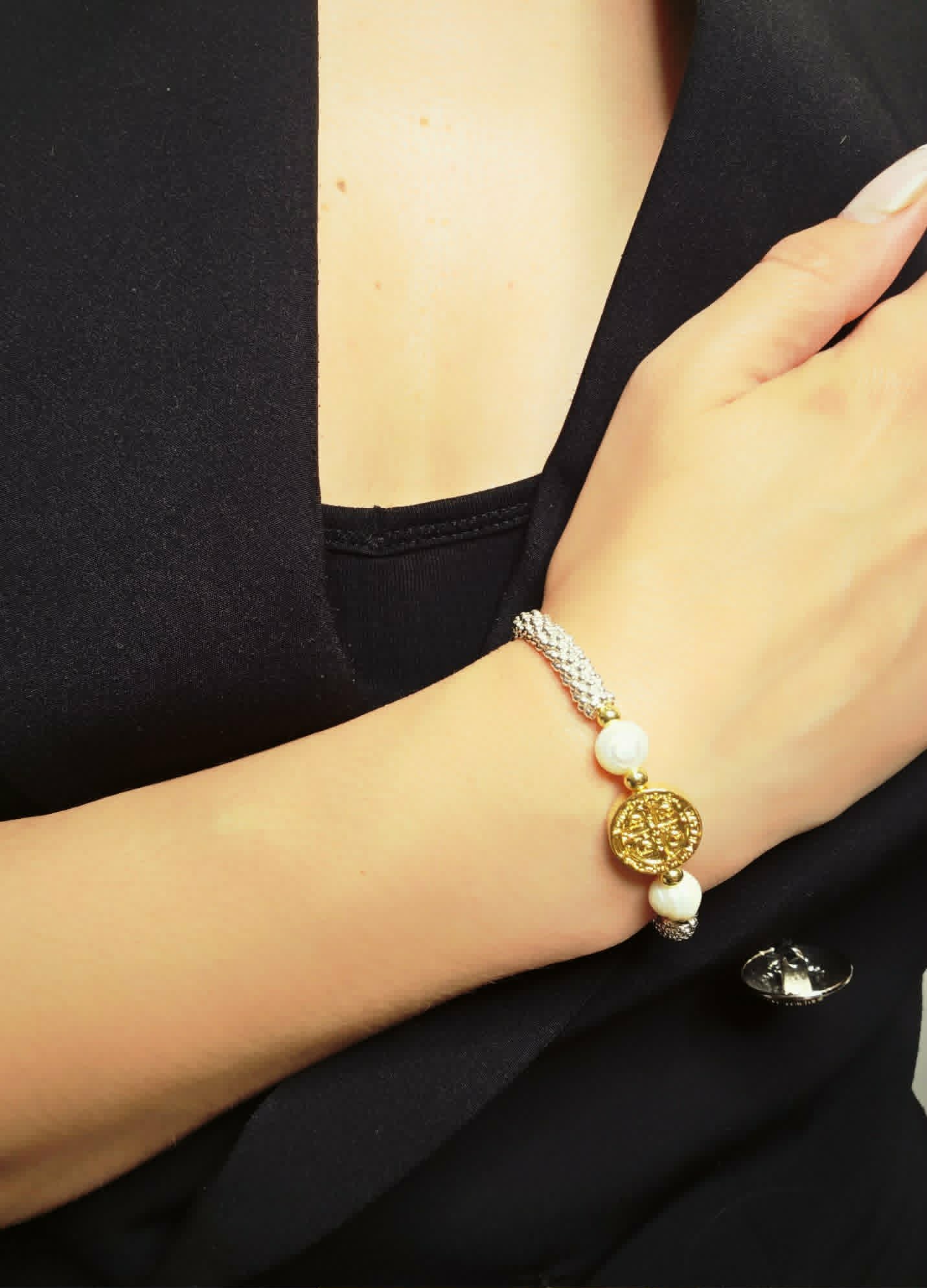 Fara-bracelet