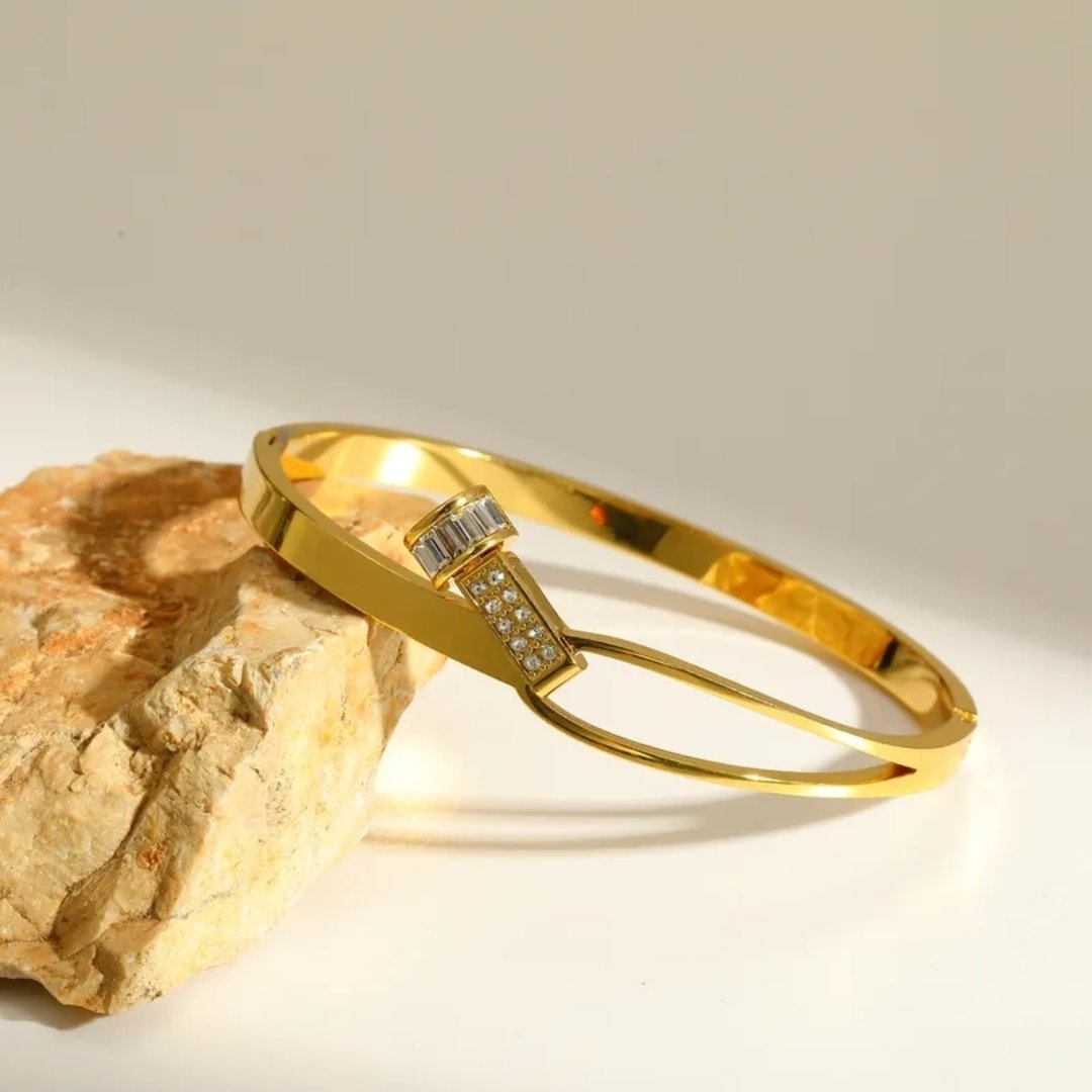 Flora-bracelet-gold Flora-bracelet-gold