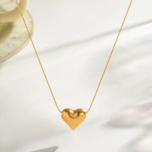 Gold-heart-necklace.