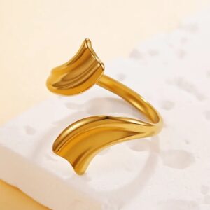 Ostria-gold-ring